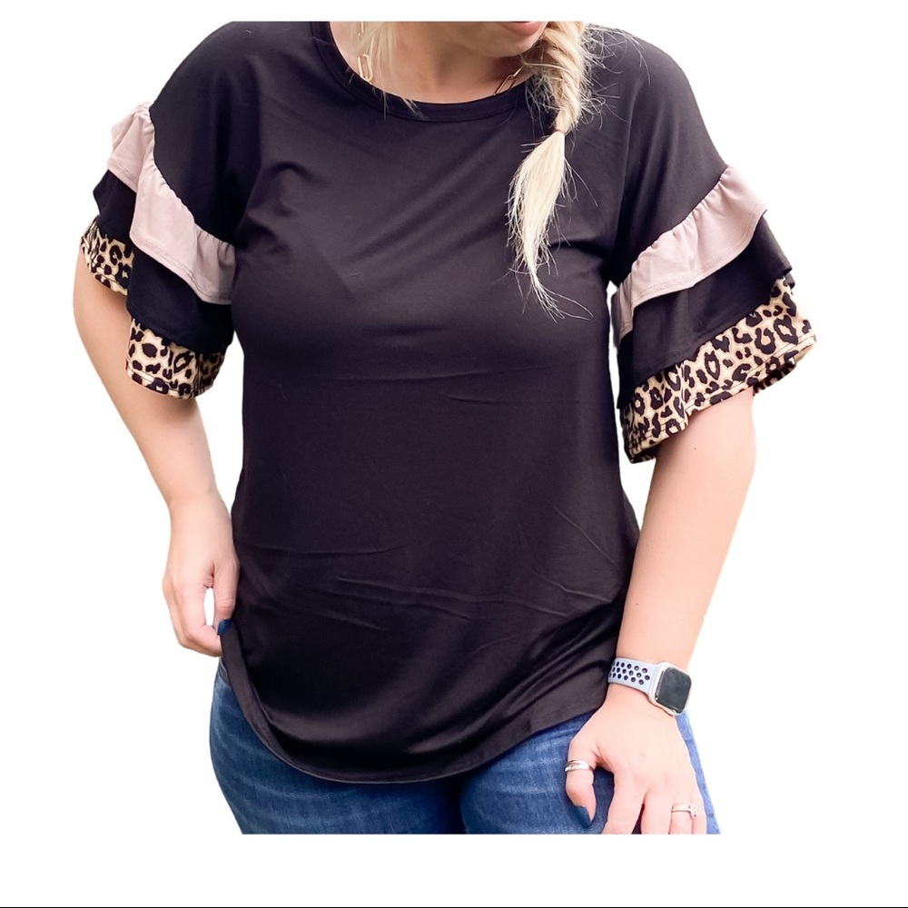 Leopard print ruffle top